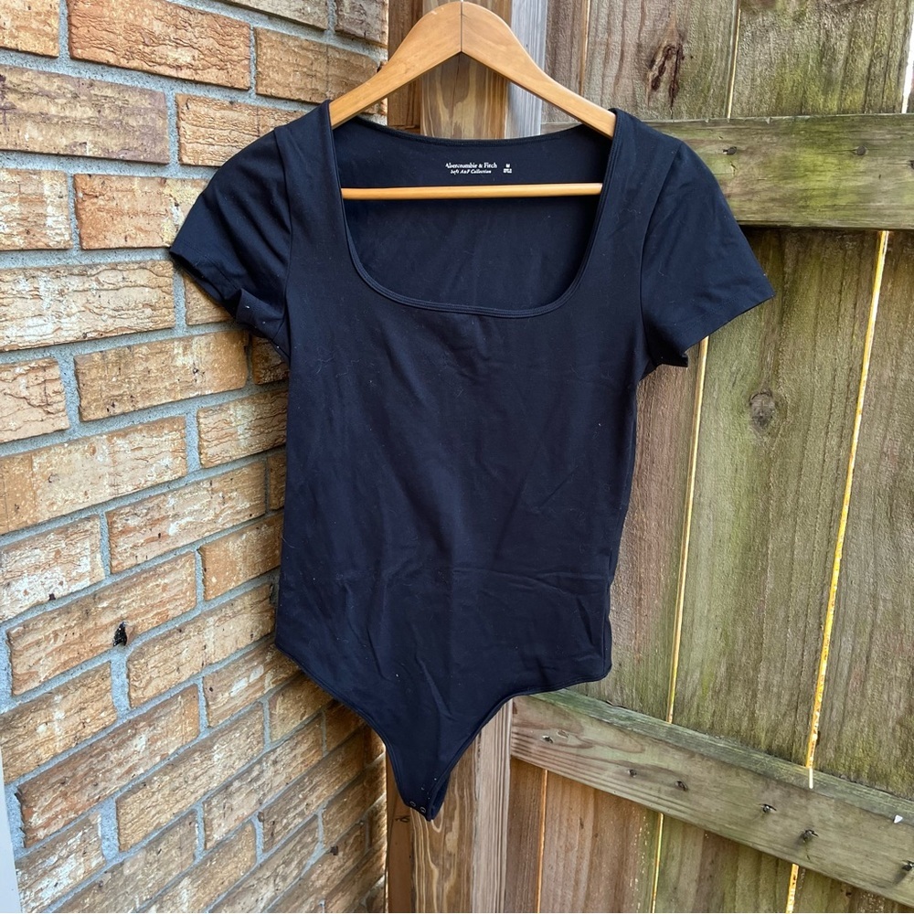 Abercrombie & Fitch Black Short Sleeve Square Neck Bodysuit